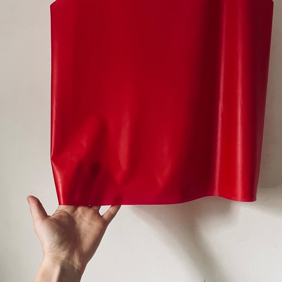 red latex tank by sensitive architecture latex - Picture 4 of 10